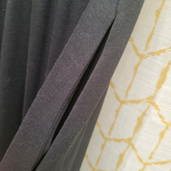 Little & Lively Black Esme Dress - Picture 4 of 6